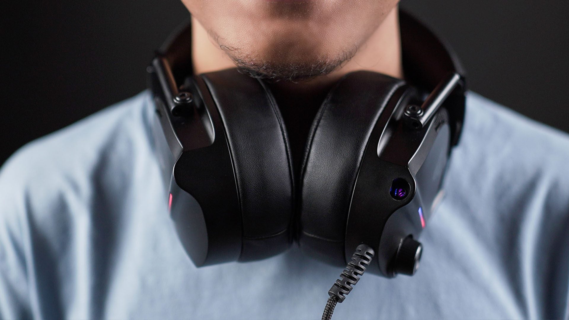 Why Your Gaming Headset Should Have a Detachable Mic!