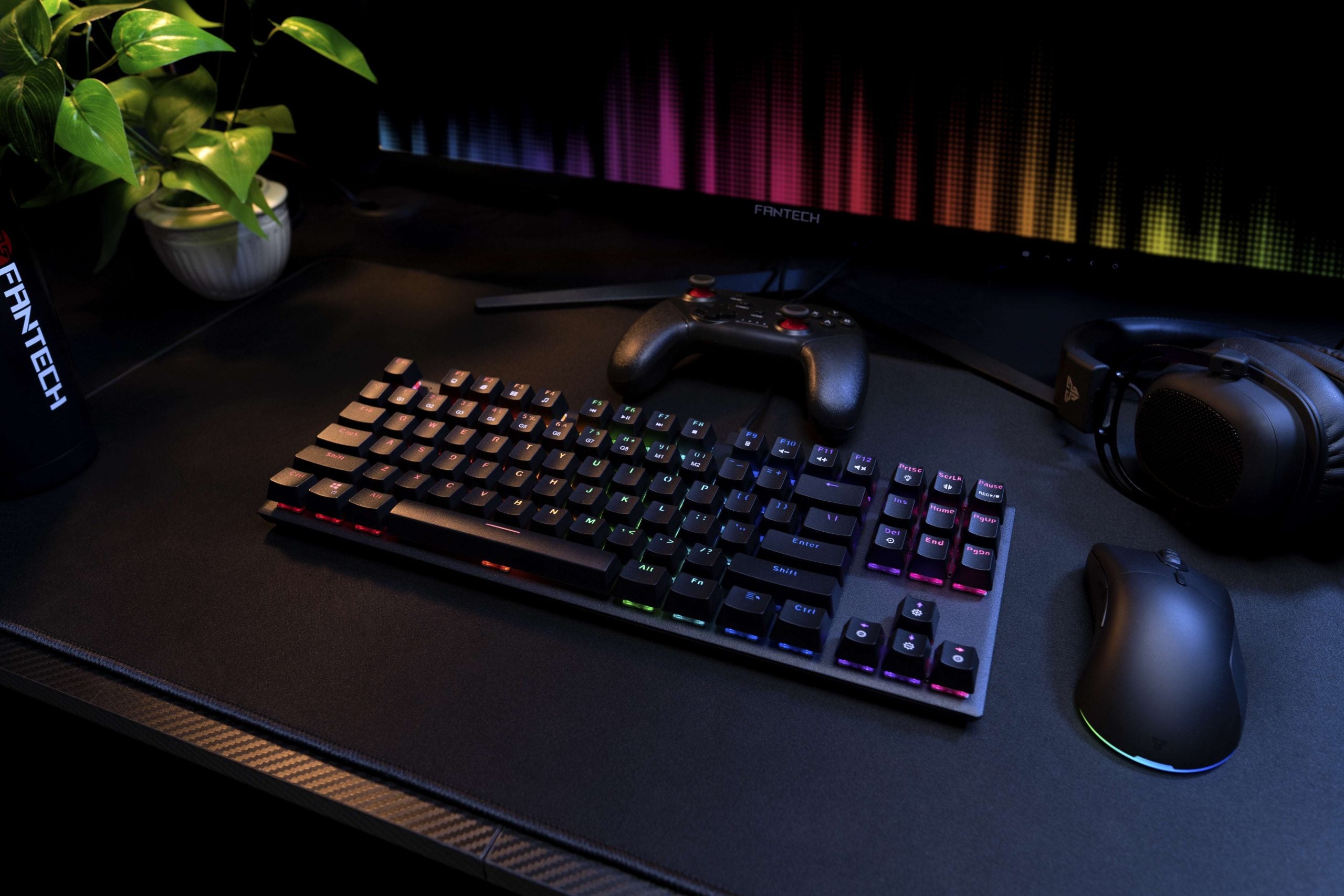 5 Reasons Why You Should Get a Gaming Mouse & Keyboard