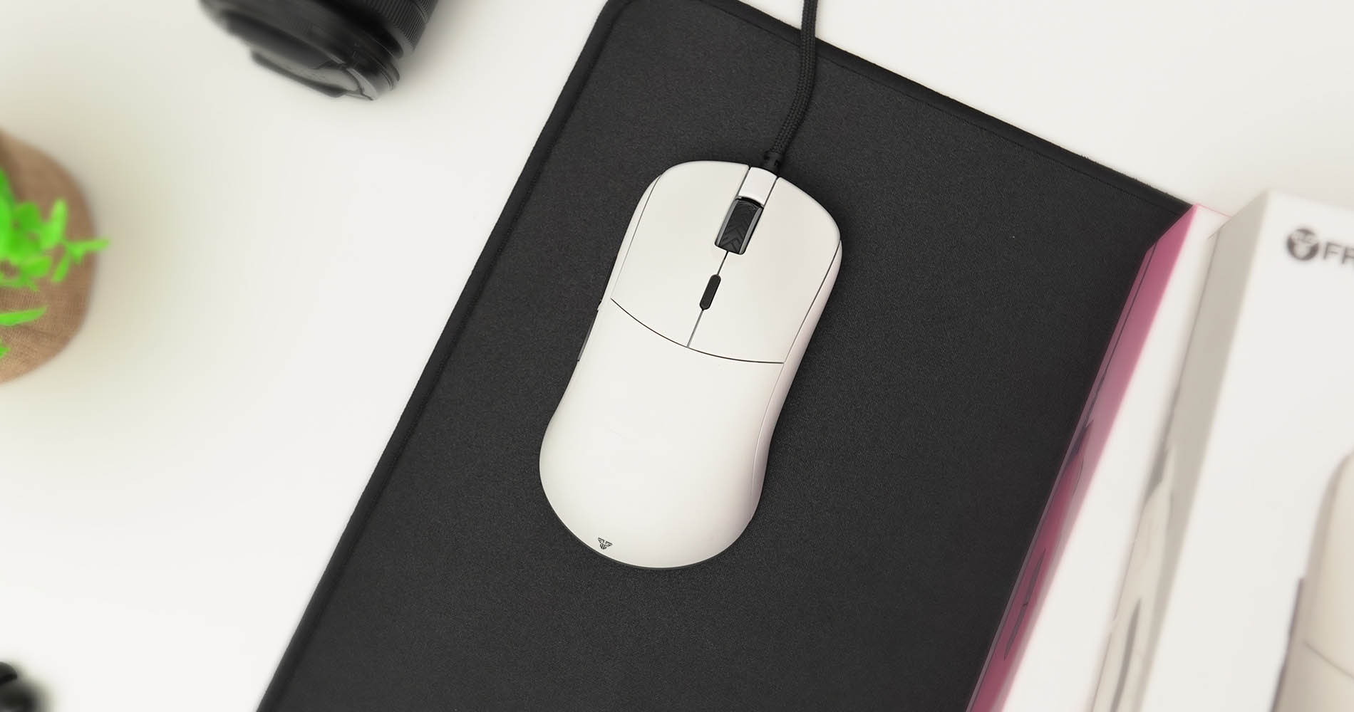 What is a Gaming Mouse Paracord Cable?