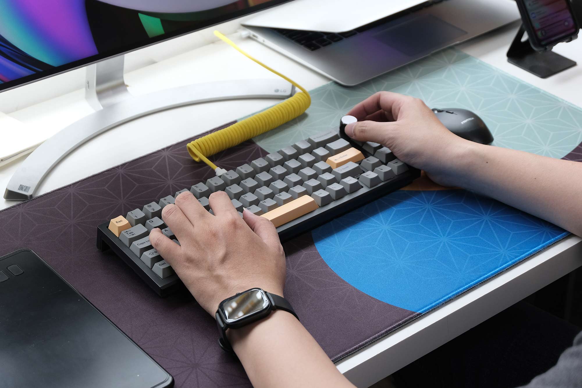 How to Reduce Wrist Pain When Typing on a Keyboard!