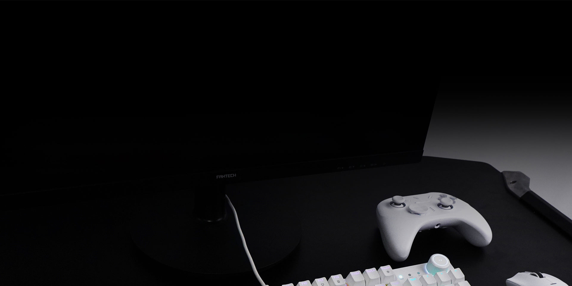 FULL-SIZE 104-KEYWITH PER-KEY ARGB LIGHTING